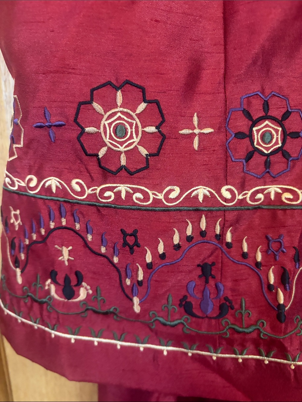 Sleeveless Embroidered Two-Piece Set - Wine - Picture 4 of 5